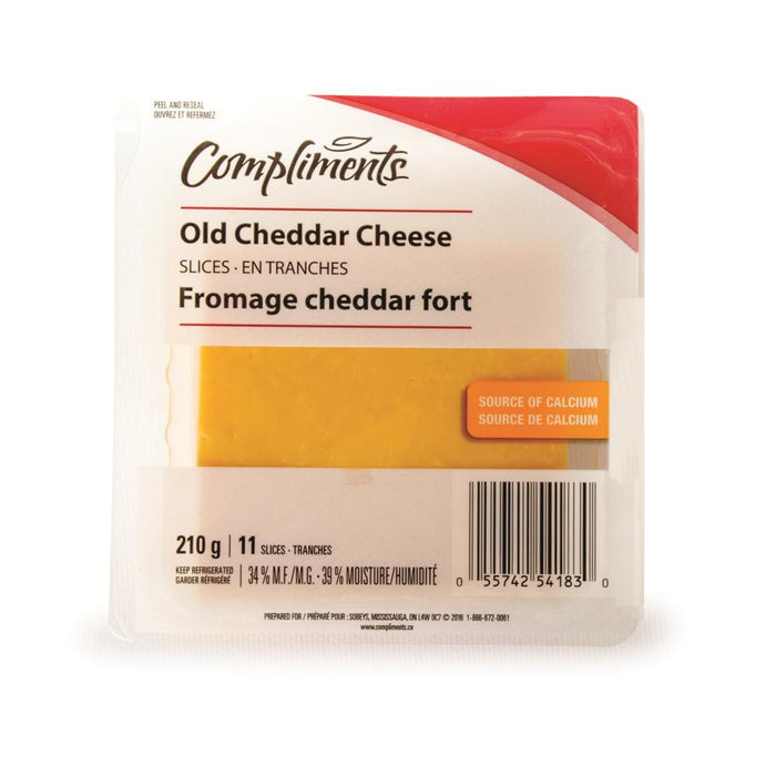 COMPLIMENTS FROMAGE EN TRANCHES CHEDDAR VIEUX, 210G